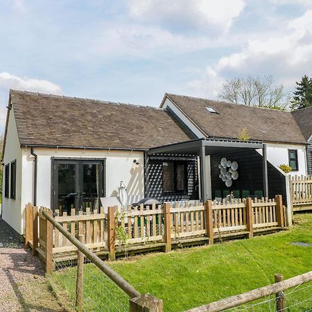 The Wood Shed, Bank Top Farm آشبورن المظهر الخارجي الصورة