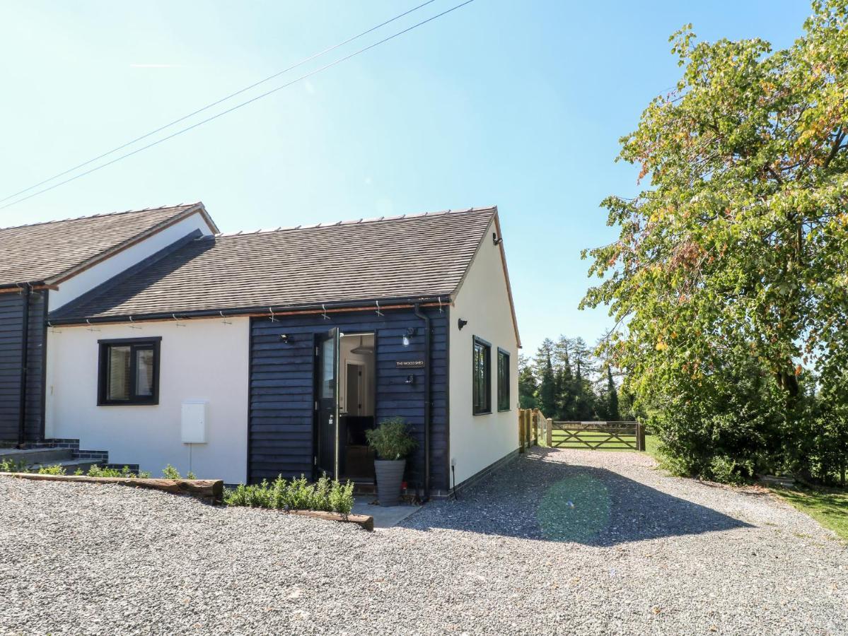 The Wood Shed, Bank Top Farm آشبورن المظهر الخارجي الصورة